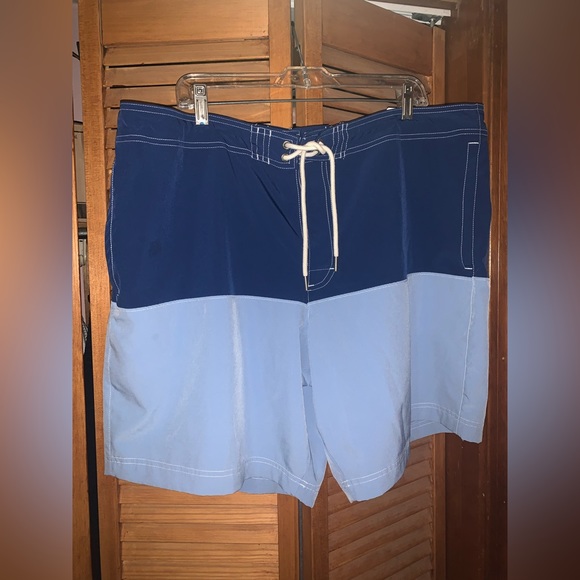 American Eagle swim shorts. - Picture 1 of 7